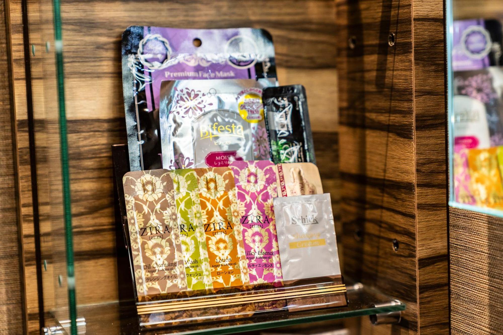 Petit Bali Forest Shinjuku SanchōMe Tokyo Eksteriør billede